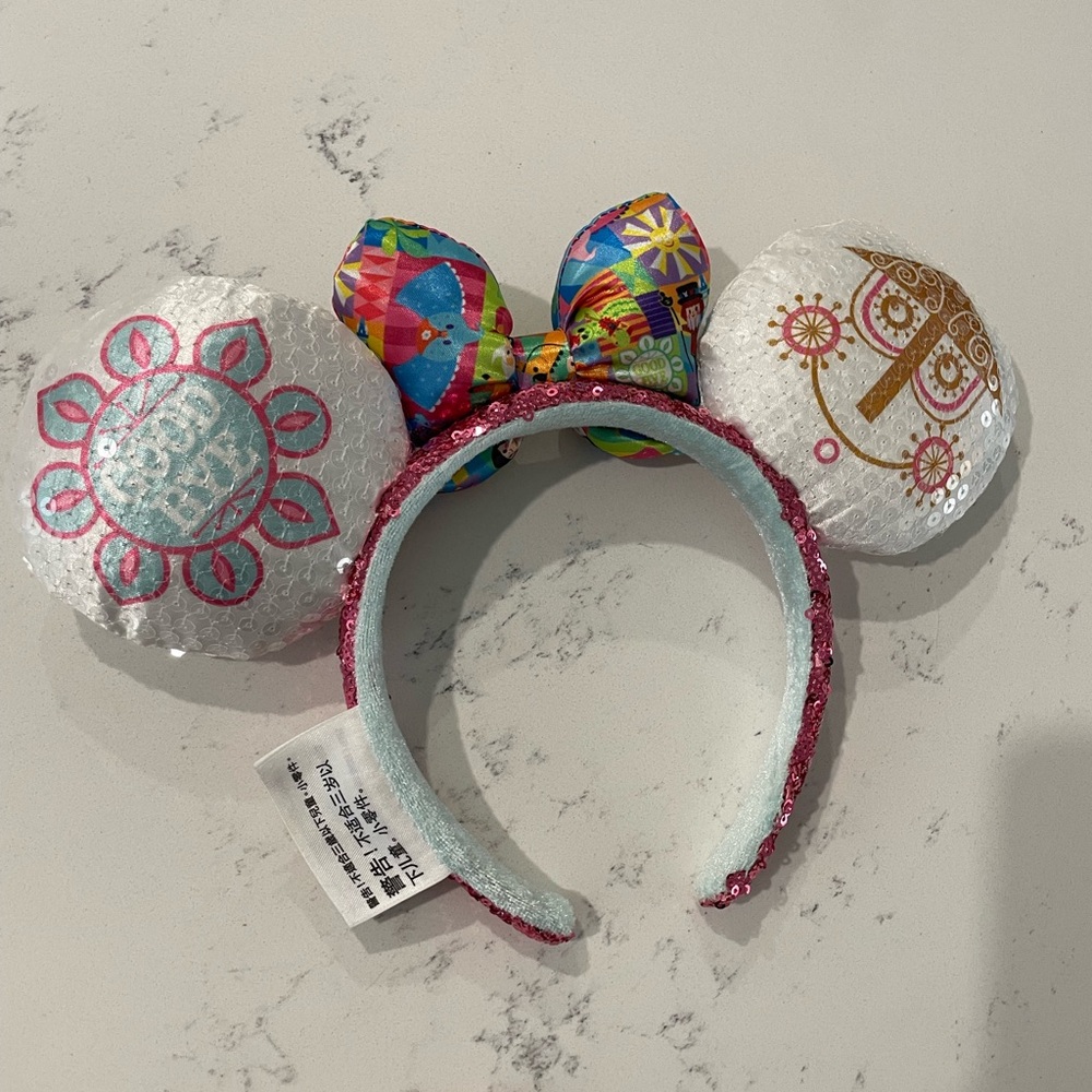 “It’s a small world” Minnie Mouse ears